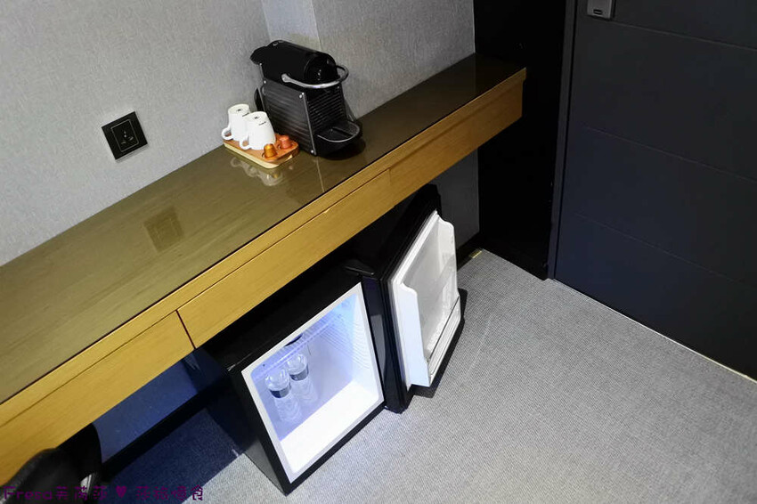 台中市中區台中飯店【漫旅光城】美哉！第二市場步行即抵.高樓景色山景遼闊.典雅設計感旅宿│停車場│一中商圈│第一廣場│