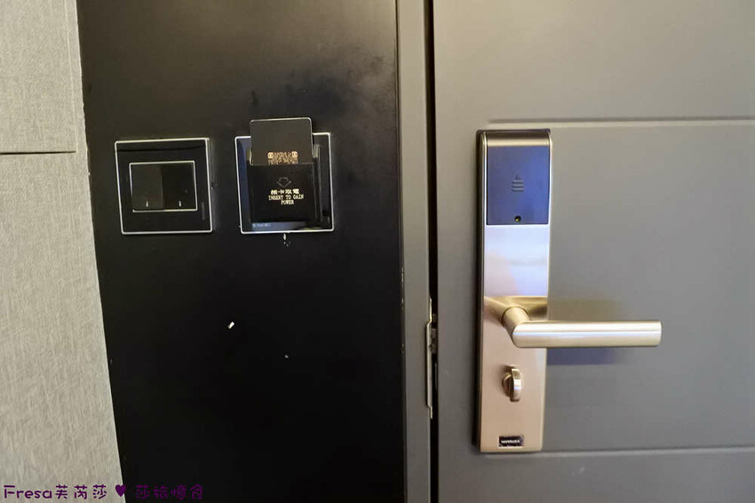 台中市中區台中飯店【漫旅光城】美哉！第二市場步行即抵.高樓景色山景遼闊.典雅設計感旅宿│停車場│一中商圈│第一廣場│