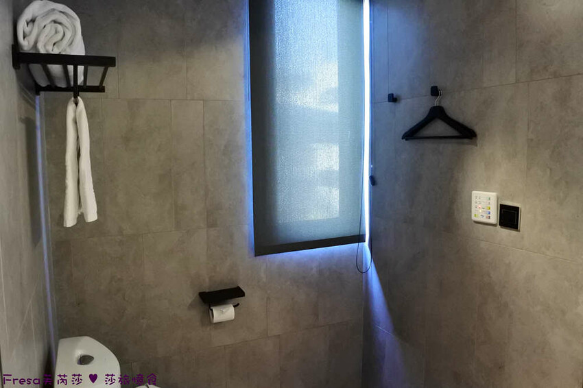 台中市中區台中飯店【漫旅光城】美哉！第二市場步行即抵.高樓景色山景遼闊.典雅設計感旅宿│停車場│一中商圈│第一廣場│