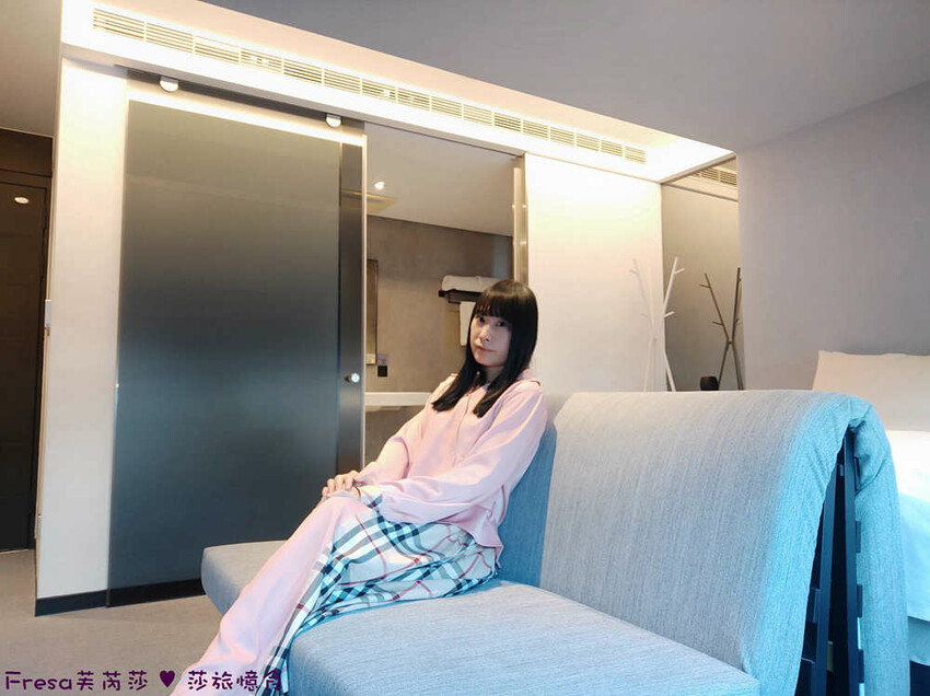 台中市中區台中飯店【漫旅光城】美哉！第二市場步行即抵.高樓景色山景遼闊.典雅設計感旅宿│停車場│一中商圈│第一廣場│