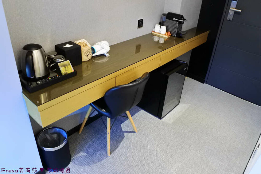 台中市中區台中飯店【漫旅光城】美哉！第二市場步行即抵.高樓景色山景遼闊.典雅設計感旅宿│停車場│一中商圈│第一廣場│