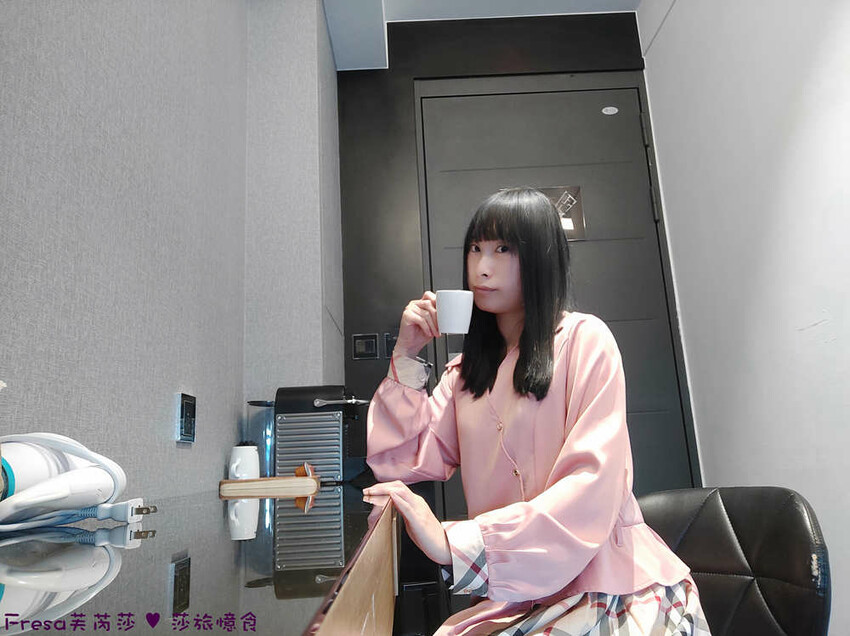 台中市中區台中飯店【漫旅光城】美哉！第二市場步行即抵.高樓景色山景遼闊.典雅設計感旅宿│停車場│一中商圈│第一廣場│