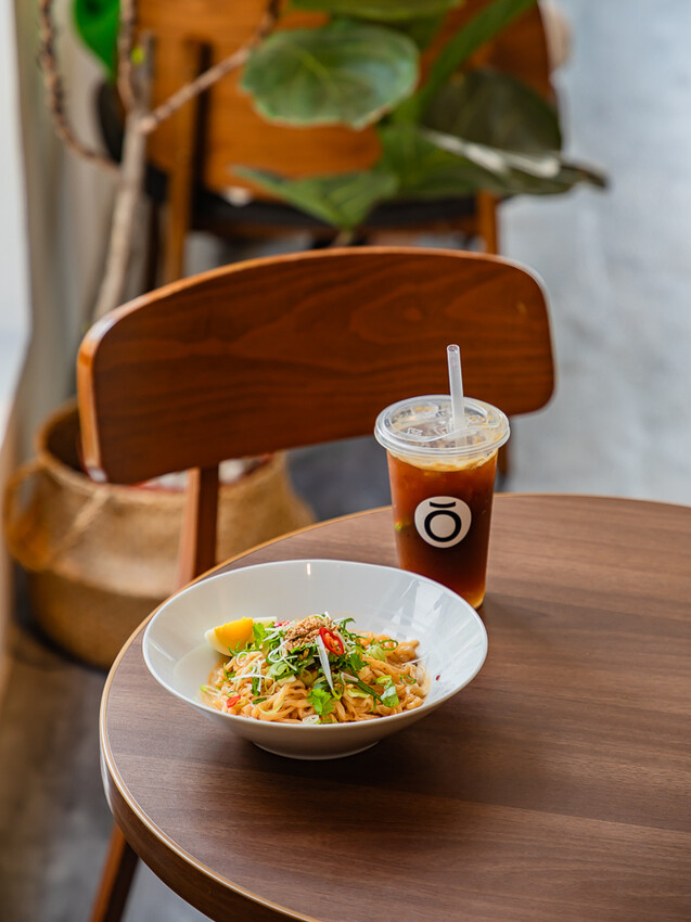 高雄市新興區良運咖啡 – HoYun cafe x 鄰近逍遙園白色小屋咖啡店