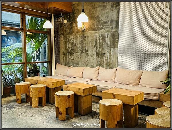 捷運國父紀念館站 ‧ Waku ⁺ burger pasta 捷運國父紀念館站 ‧ Waku ⁺ burger pasta