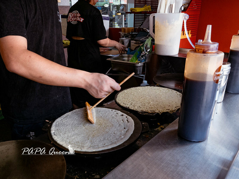 台中市西區台中｜火記-酥心煎餅果子專賣：天津風味改良Ｘ蔬食款今天想家黃金泡菜還是川麻醬？