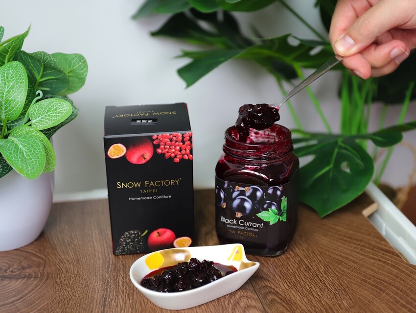 新北市新莊區SNOW FACTORY雪坊精品優格:100%鮮奶製作的國際級精品優格/優格冰淇淋.顛覆你對優格的想像