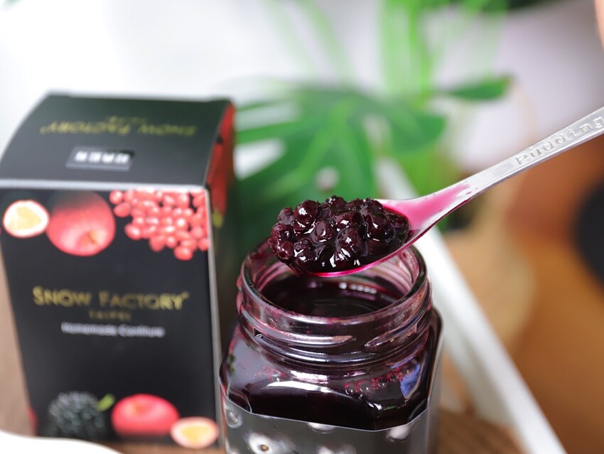 新北市新莊區SNOW FACTORY雪坊精品優格:100%鮮奶製作的國際級精品優格/優格冰淇淋.顛覆你對優格的想像