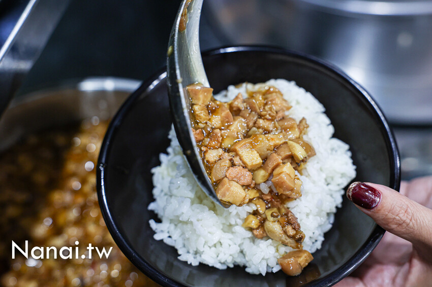 光明街新店！必點銷魂腿庫飯，還有被爌肉耽誤的紅鞠雞排