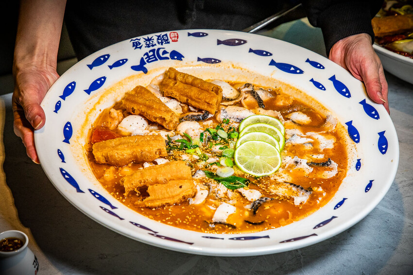 台北市萬華區刁民酸菜魚西門中華店|鄉民們都暴動啦!最強酸菜魚最新分店開幕