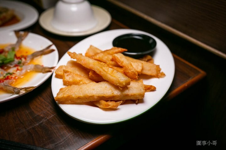 中壢龍岡美食-泰Chill泰式料理吃到飽！泰式生蝦超美味～紅咖哩炒蟹讓人食指大動～檸檬魚也可以一直點一直點，連店裡的泰式奶茶都好好喝呢。 @圍事小哥的幸福相框