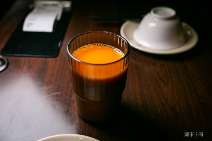 中壢龍岡美食-泰Chill泰式料理吃到飽！泰式生蝦超美味～紅咖哩炒蟹讓人食指大動～檸檬魚也可以一直點一直點，連店裡的泰式奶茶都好好喝呢。 @圍事小哥的幸福相框