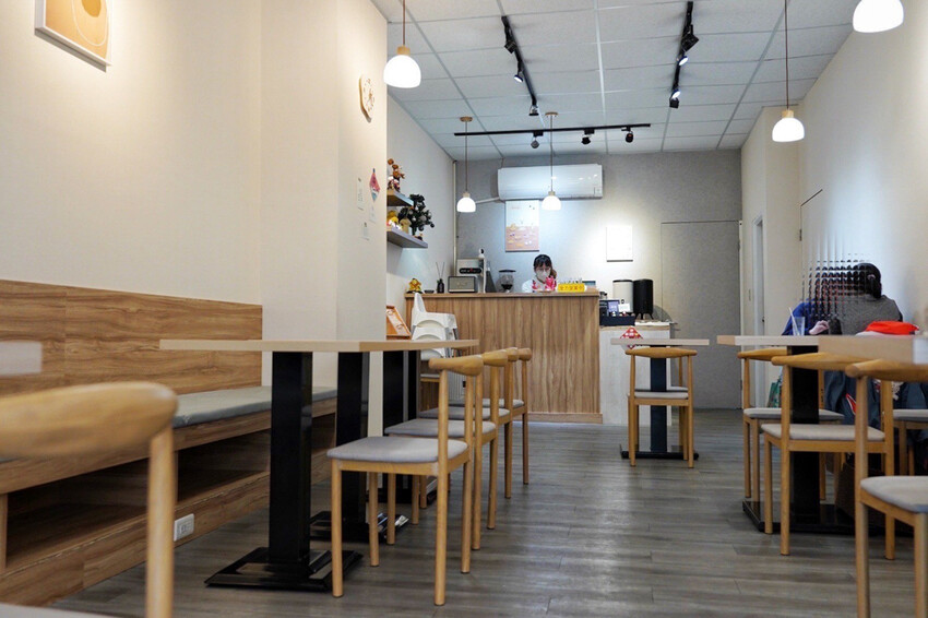 中壢最美餐盤在哪？冬季限定草莓可朗芙好好拍！重點是也好吃，手作豬肉漢堡排飯也是必點～