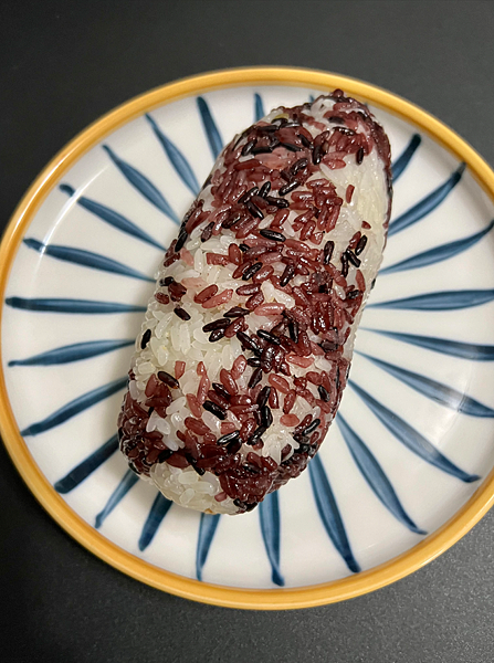 【台北信義區美食】More飯養生飯糰 x 招牌模範飯糰,獨特