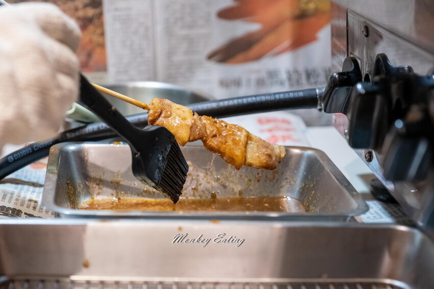 【台中南屯】直男串燒｜漁人町市集日式串燒，獨門醬汁手工燒烤，豬肉蔬菜捲、五花肉、雞皮串大推！ - 貪吃猴的幻想