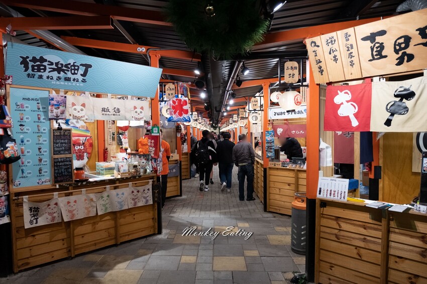 【台中南屯】直男串燒｜漁人町市集日式串燒，獨門醬汁手工燒烤，豬肉蔬菜捲、五花肉、雞皮串大推！ - 貪吃猴的幻想