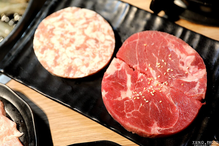 桃園市蘆竹區肉肉控的燒肉天堂!三種價位任你選只要NT$698起 啤酒暢飲 豪華海陸食材通通吃到飽