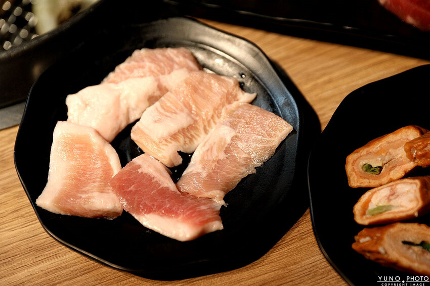 桃園市蘆竹區肉肉控的燒肉天堂!三種價位任你選只要NT$698起 啤酒暢飲 豪華海陸食材通通吃到飽