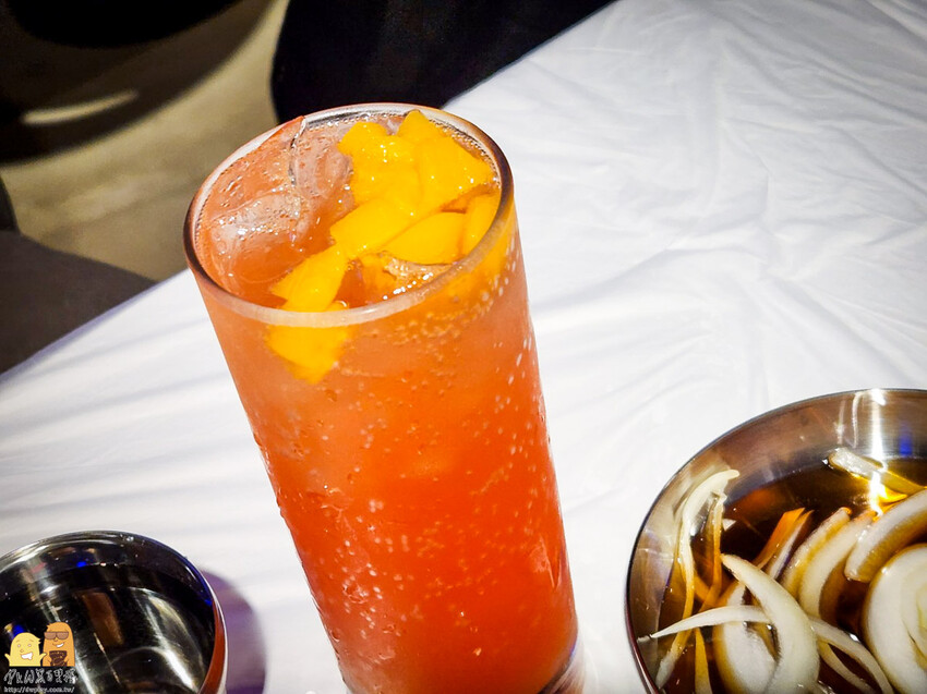 台北市松山區南京復興站新開幕韓式燒烤-本家選手村,韓系鮮肉桌邊幫你烤,超有特色調酒搭配試營運活動肉類買1送1