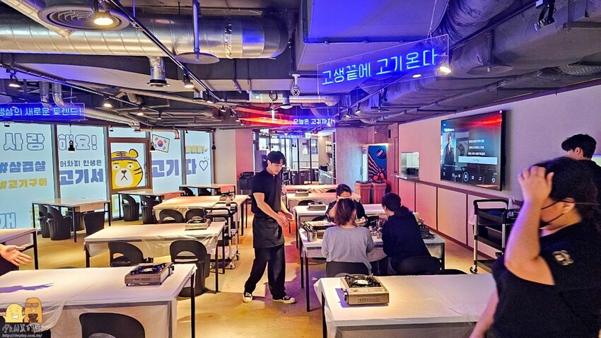 台北市松山區南京復興站新開幕韓式燒烤-本家選手村,韓系鮮肉桌邊幫你烤,超有特色調酒搭配試營運活動肉類買1送1