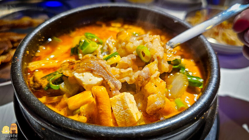 台北市松山區南京復興站新開幕韓式燒烤-本家選手村,韓系鮮肉桌邊幫你烤,超有特色調酒搭配試營運活動肉類買1送1