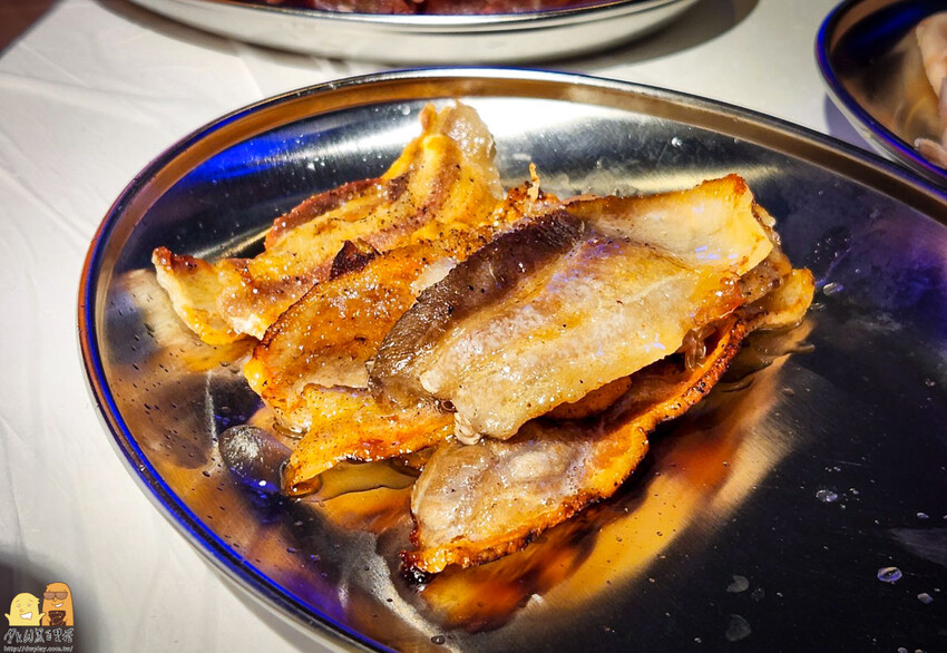 台北市松山區南京復興站新開幕韓式燒烤-本家選手村,韓系鮮肉桌邊幫你烤,超有特色調酒搭配試營運活動肉類買1送1