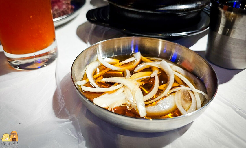 台北市松山區南京復興站新開幕韓式燒烤-本家選手村,韓系鮮肉桌邊幫你烤,超有特色調酒搭配試營運活動肉類買1送1