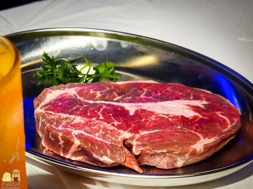 台北市松山區南京復興站新開幕韓式燒烤-本家選手村,韓系鮮肉桌邊幫你烤,超有特色調酒搭配試營運活動肉類買1送1