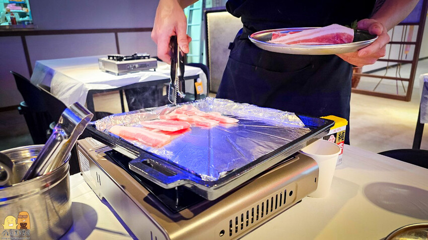 台北市松山區南京復興站新開幕韓式燒烤-本家選手村,韓系鮮肉桌邊幫你烤,超有特色調酒搭配試營運活動肉類買1送1