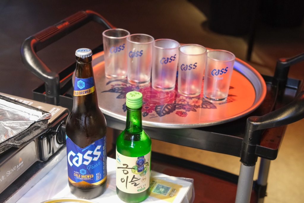 台北松山區道地韓式燒肉!本家選手村帥歐爸桌邊烤肉,小菜無限吃到飽。