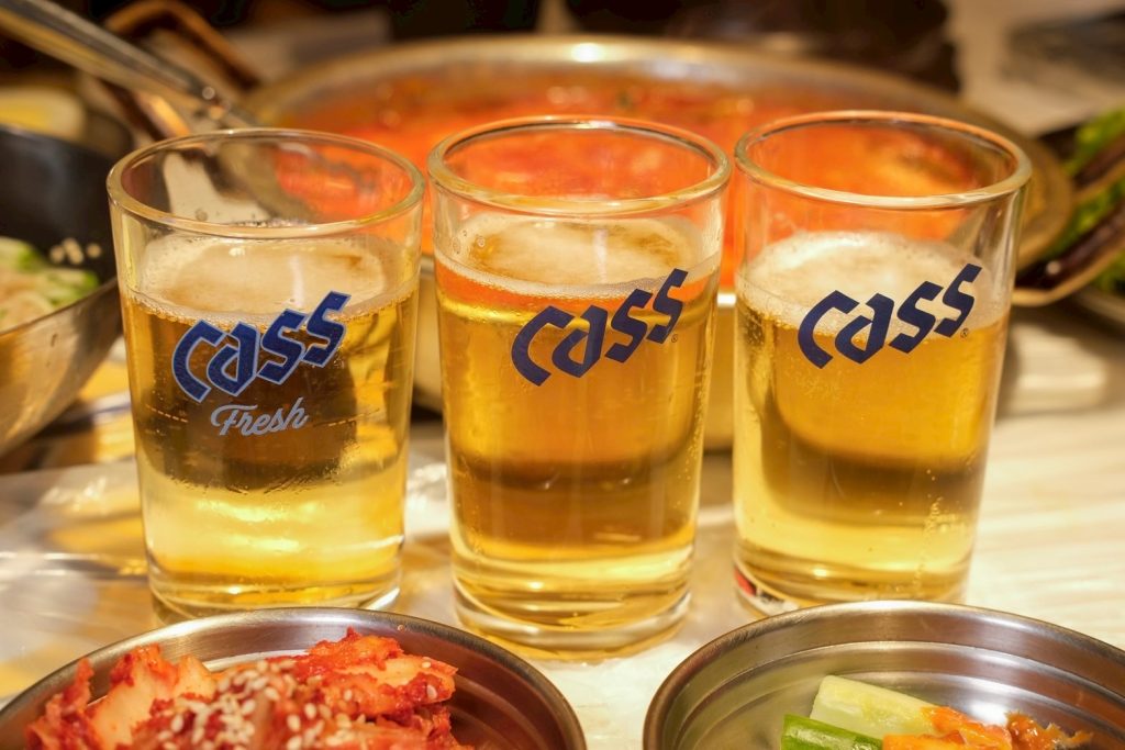 台北松山區道地韓式燒肉!本家選手村帥歐爸桌邊烤肉,小菜無限吃到飽。