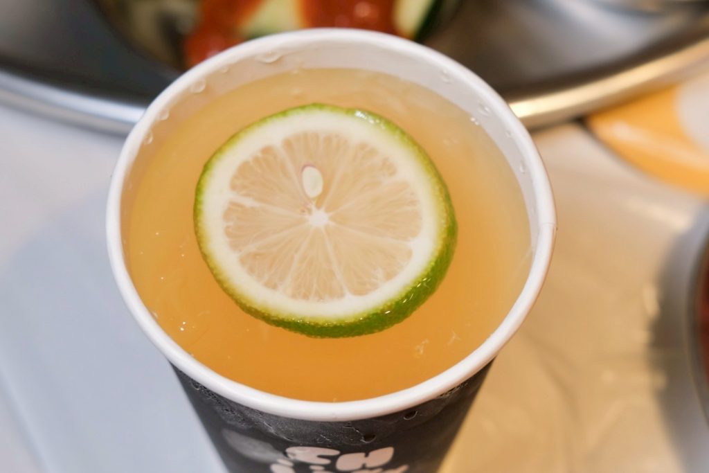 台北松山區道地韓式燒肉!本家選手村帥歐爸桌邊烤肉,小菜無限吃到飽。