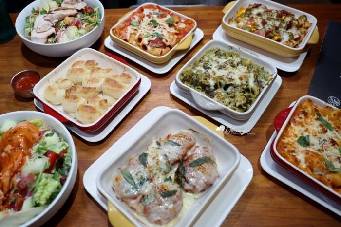 讓味蕾大滿足的美食選擇!思汗烤雞在中和板橋提供現烤蒜香烤雞二吃,還有雞油糥米飯和鮮美雞湯,必試的美味。