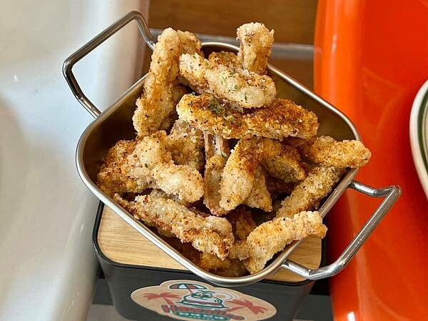 (高雄漢堡)好哇好哇美式餐館~純正夏威夷漢堡飯、酥脆卡滋經典 (高雄漢堡)好哇好哇美式餐館~純正夏威夷漢堡飯、酥脆卡滋經典