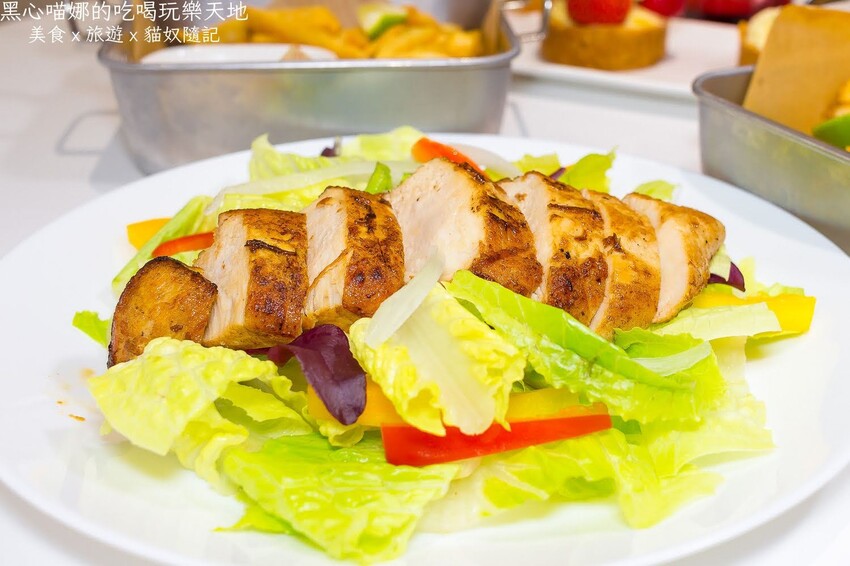 高雄左營︱GouGou吃炸雞　在炸雞主題咖啡廳吃滿滿炸物下午茶！　