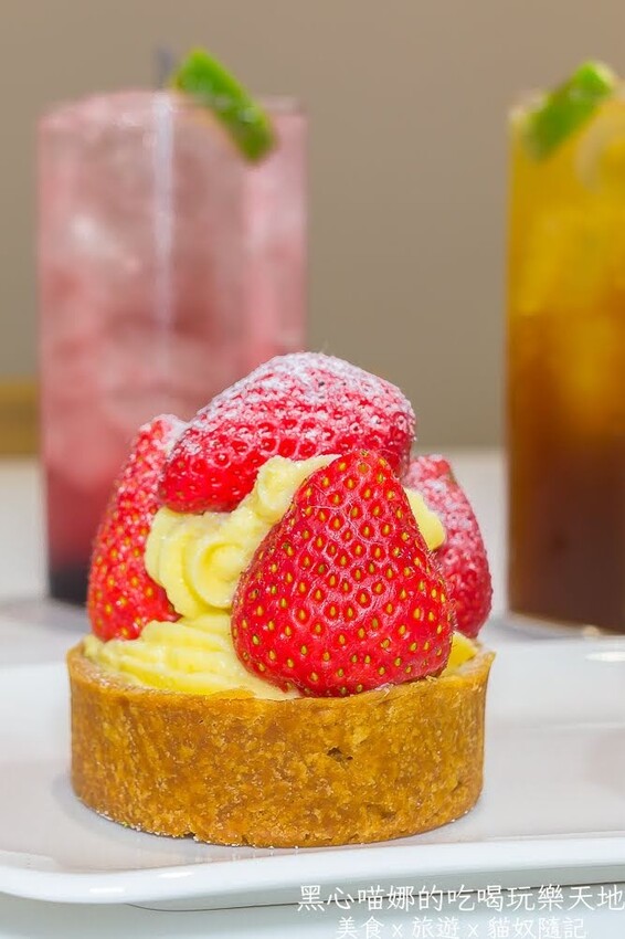 高雄左營︱GouGou吃炸雞　在炸雞主題咖啡廳吃滿滿炸物下午茶！　