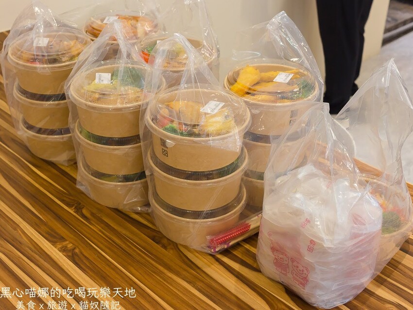 高雄左營︱GouGou吃炸雞　在炸雞主題咖啡廳吃滿滿炸物下午茶！　