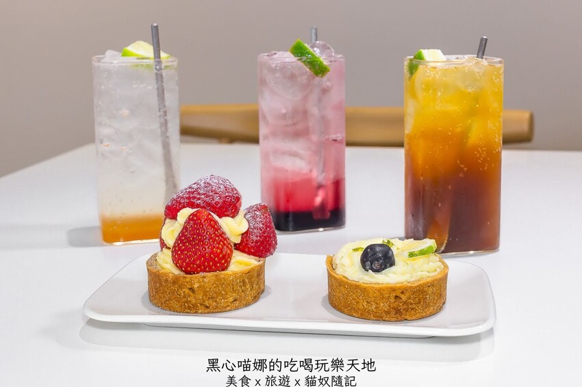 高雄左營︱GouGou吃炸雞　在炸雞主題咖啡廳吃滿滿炸物下午茶！　