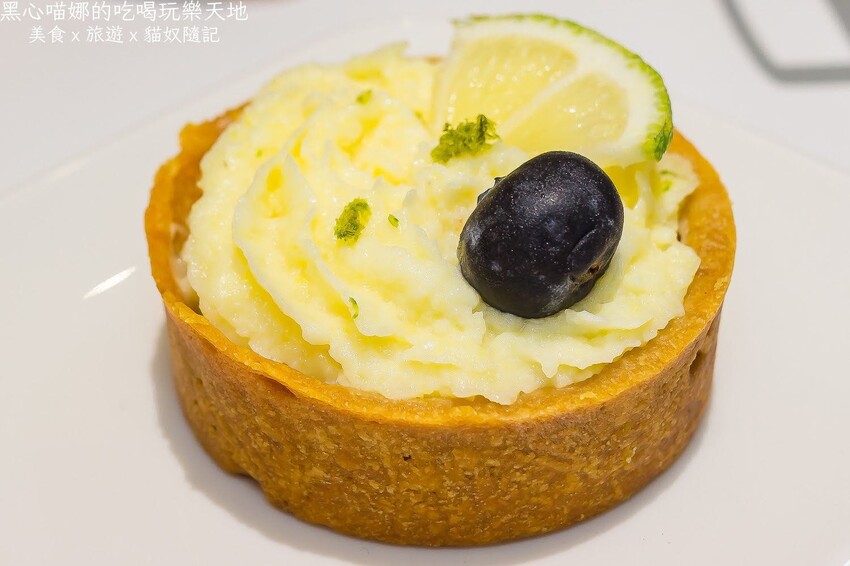 高雄左營︱GouGou吃炸雞　在炸雞主題咖啡廳吃滿滿炸物下午茶！　