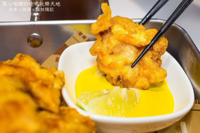 高雄左營︱GouGou吃炸雞　在炸雞主題咖啡廳吃滿滿炸物下午茶！　