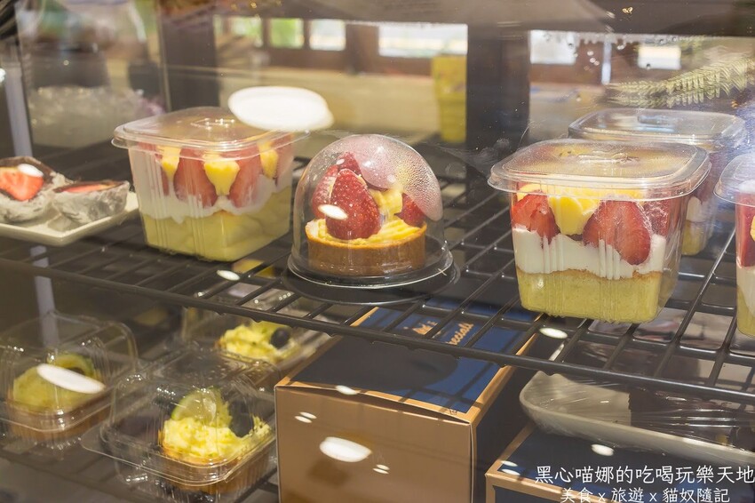 高雄左營︱GouGou吃炸雞　在炸雞主題咖啡廳吃滿滿炸物下午茶！　