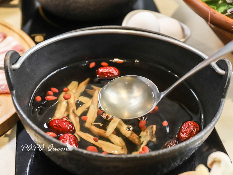 宜蘭縣五結鄉台中｜火鍋 饗點鍋 :$388元起就享蔬菜飲料吃到飽，讓人超嗨，痛風系海鮮盆是這樣