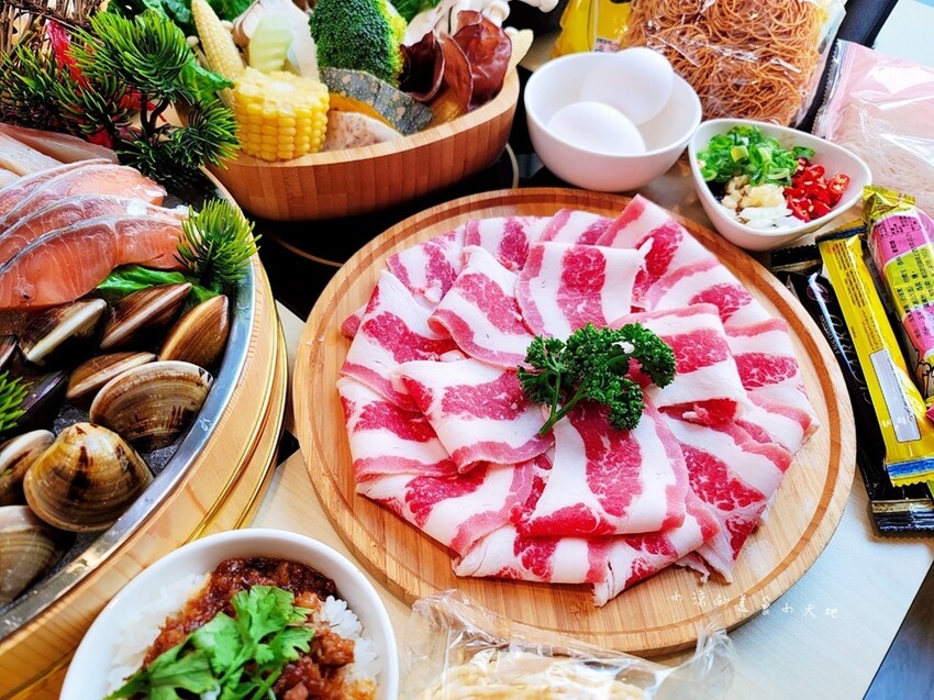 宜蘭縣五結鄉最低388元起！無限爽吃生熟食自助吧！超浮誇巨龍滿載海陸拼盤，35盎司大胃王肉盤，通通等你來挑戰！