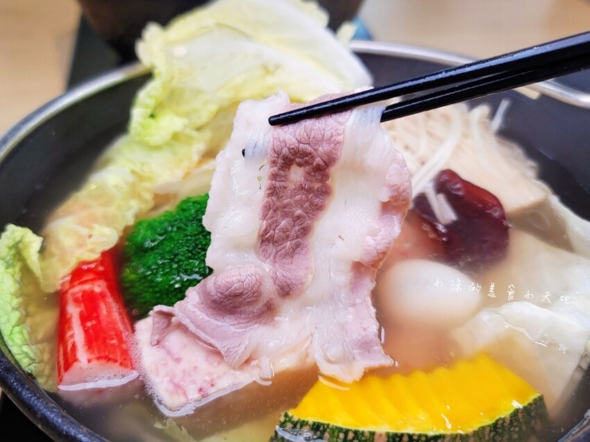 宜蘭縣五結鄉最低388元起！無限爽吃生熟食自助吧！超浮誇巨龍滿載海陸拼盤，35盎司大胃王肉盤，通通等你來挑戰！