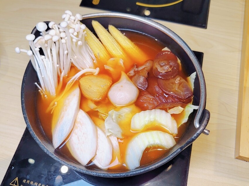 宜蘭縣五結鄉最低388元起！無限爽吃生熟食自助吧！超浮誇巨龍滿載海陸拼盤，35盎司大胃王肉盤，通通等你來挑戰！