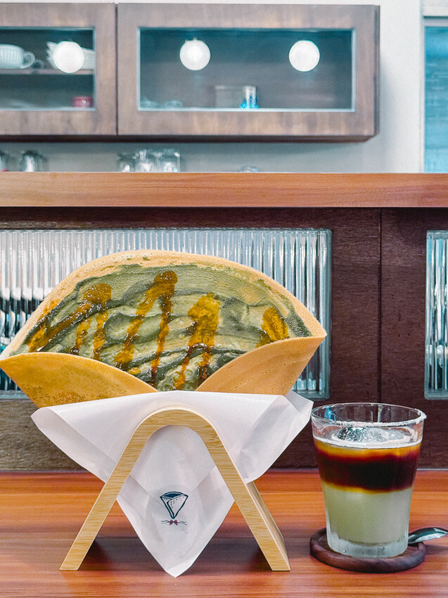 高雄市新興區高雄美食 – 卷季 x 昭和風可麗餅專賣