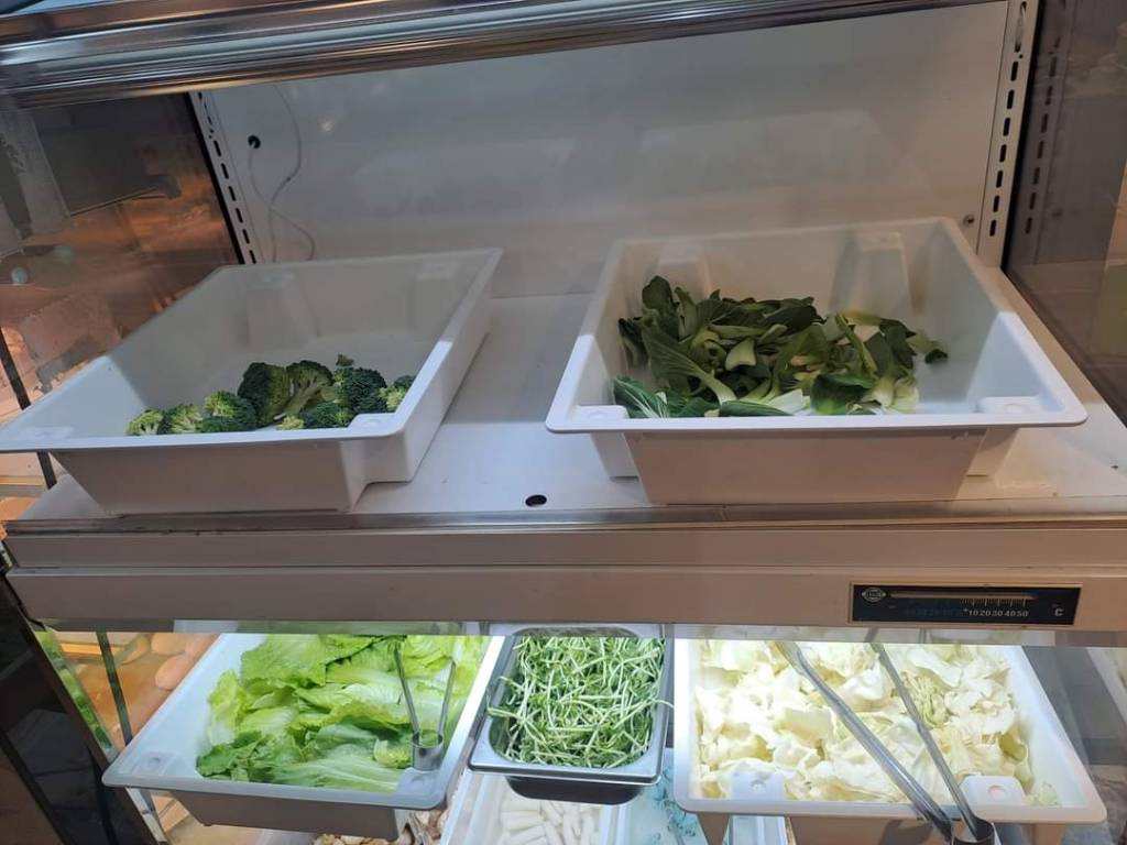 台北市信義區「想肉了-火鍋自助式吃到飽」