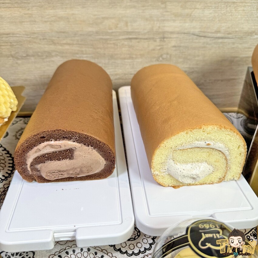 桃園市桃園區全台最佛心價的生乳捲和水果蛋糕店！ 20公分原味爆漿生乳捲只要260元！ 牛肚蛋糕你們看過了嗎？