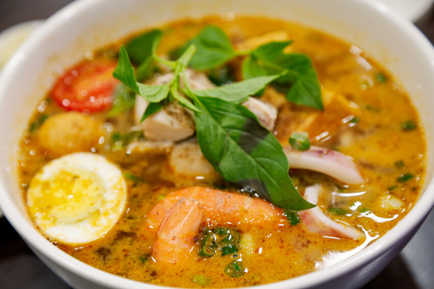 份量十足的南洋風味手作河粉．必點廣東雲吞包整尾蝦仁~政大少新越泰美食廚房-飲料無限暢飲