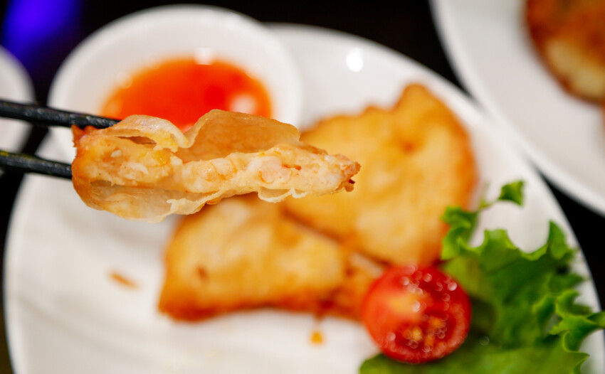 份量十足的南洋風味手作河粉．必點廣東雲吞包整尾蝦仁~政大少新越泰美食廚房-飲料無限暢飲