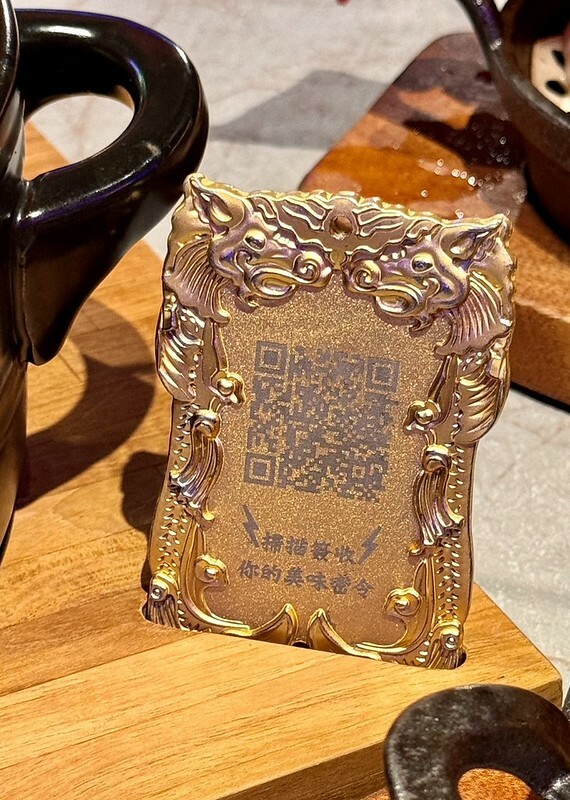 捷運中山站美食新亮點!「朝粥幫」暖呼呼砂鍋粥、創意中華料理必嚐